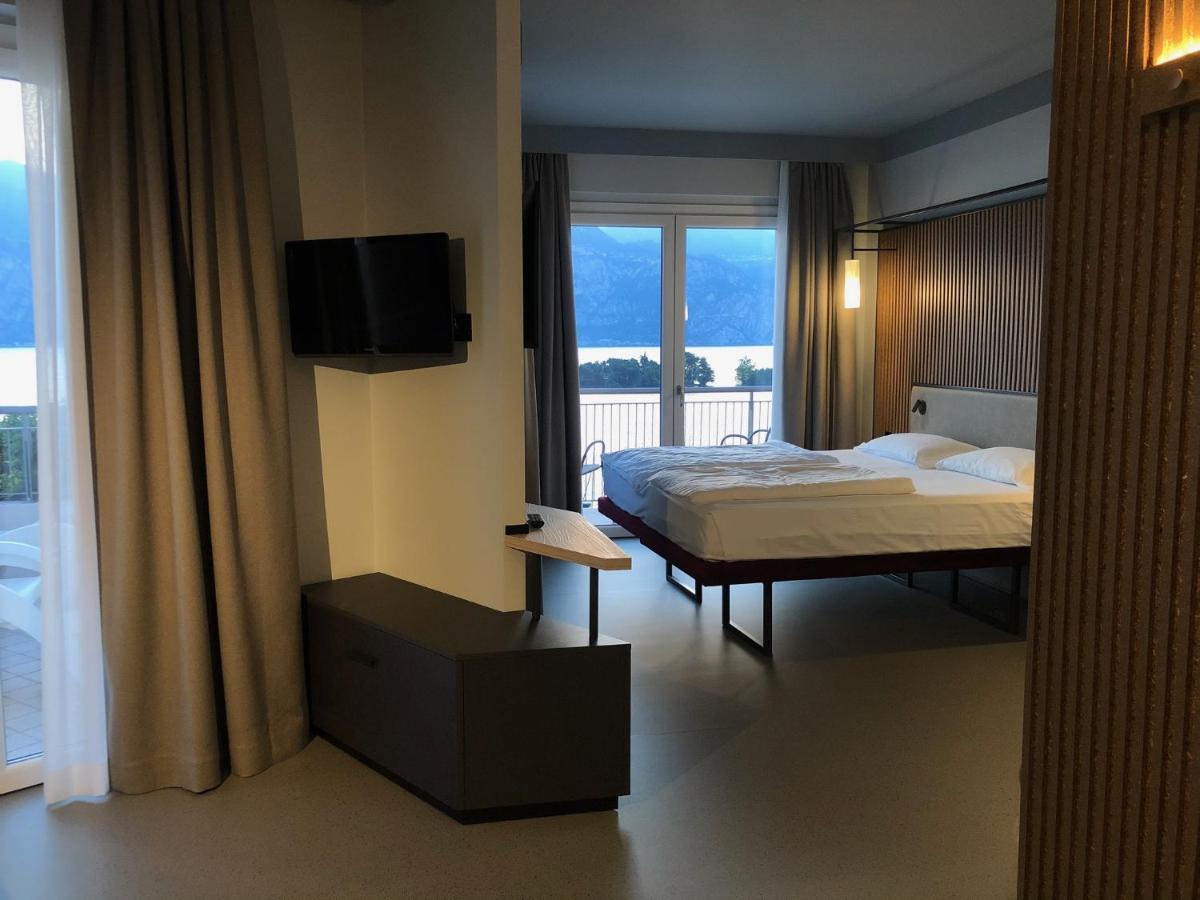 Hotel Garden Мальчезине Экстерьер фото