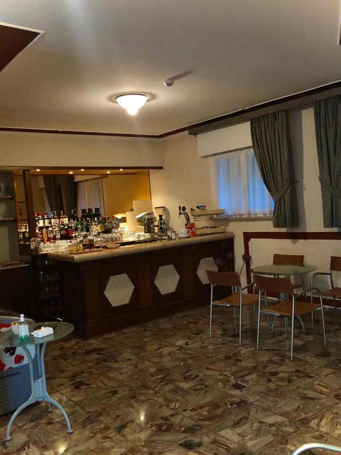 Hotel Garden Мальчезине Экстерьер фото