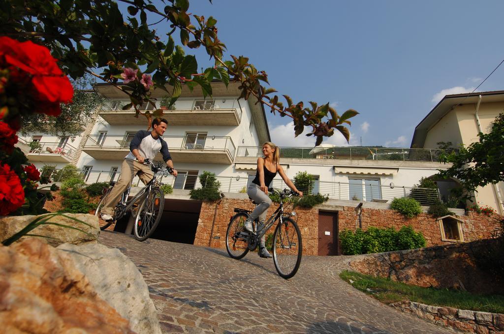 Hotel Garden Мальчезине Экстерьер фото